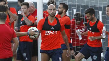 En Mestalla se mira a Zaza y se juega el crédito Míchel