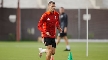 24/09/24 GRANADA CF ENTRENAMIENTO
En la imagen Brau