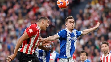 Toni Martínez contra el Athletic.