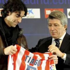 Enrique Cerezo quiere que Tiago renueve ya por el Atlético