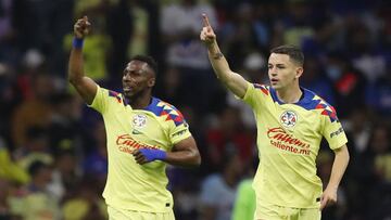 Soccer Football - Liga MX - America v Cruz Azul - Estadio Azteca, Mexico City, Mexico - February 24, 2024 America's Julian Quinones celebrates scoring their first goal with Alvaro Fidalgo REUTERS/Raquel Cunha