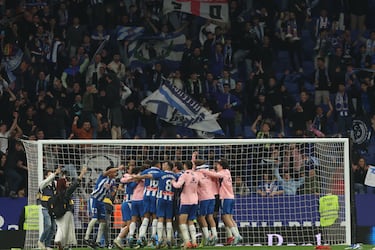 Un mosaico para exhibir el resurgimiento social del Espanyol