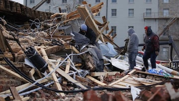 Las labores de rescate continúan en USA luego de que al menos 30 tornados azotaran seis estados, dejando decenas de víctimas mortales. Aquí la información.