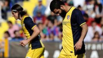 Arda Turan se lamenta de una ocasión perdida.