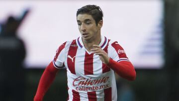 Chivas perderá a Isaac Brizuela por COVID-19