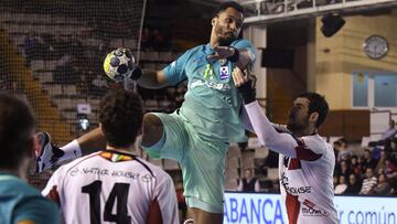 N´Guessan, lanzando.