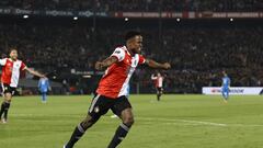 ROTTERDAM - Luis Sinisterra of Feyenoord celebrates 2-0 during the UEFA Conference League semifinal match between Feyenoord and Olympique Marseille at Feyenoord Stadium de Kuip on April 28, 2022 in Rotterdam, Netherlands. ANP MAURICE VAN STEEN (Photo by ANP via Getty Images)