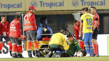 Ra&uacute;l Fern&aacute;ndez, dolido tras la entrada de Jovanovic.