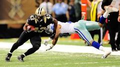 Micah Pellerin  intenta atrapar a Darren Sproles