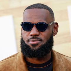 LeBron James, rey también en los negocios