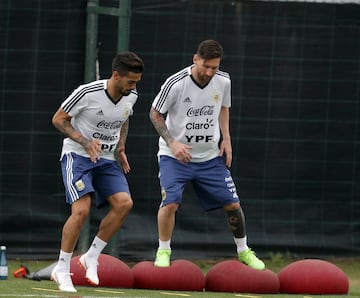 Barcelona 05 Junio 2018, Espaa
Entrenamiento de la Seleccion Argentina en el predio del Barcelona, Joan Gamper.
LANZINI Y MESSI
Foto Ortiz Gustavo
