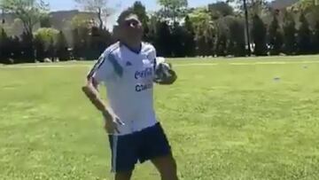 Riquelme entrena para su despedida y manda mensaje a C&oacute;rdoba y Berm&uacute;dez