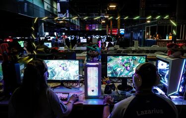 Xokas, IlloJuan y Jordi Wild prefieren jugar en PC antes que en consolas: ¿qué ventajas tiene y dónde se juega mejor?