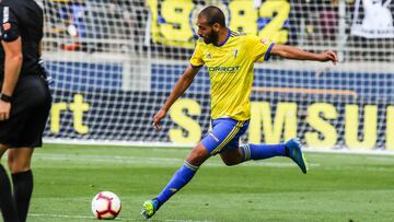 Fali, en el partido entre C&aacute;diz y Osasuna.