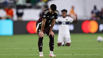 GLENDALE, ARIZONA - JUNE 30: Johan Vasquez of Mexico reacts after a 0-0 draw with Ecuador knocks them out of the tournament during the CONMEBOL Copa America 2024 Group D match between Mexico and Ecuador at State Farm Stadium on June 30, 2024 in Glendale, Arizona. Omar Vega/Getty Images/AFP (Photo by Omar Vega / GETTY IMAGES NORTH AMERICA / Getty Images via AFP)