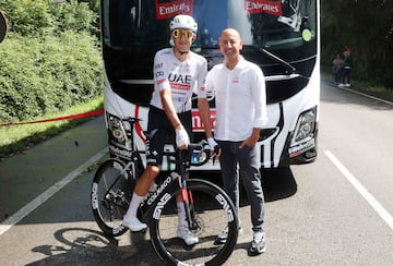 Marc Soler y Matxin posan para AS en La Vuelta