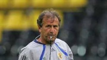 <b>PRIMERA RONDA.</b> Zico no consiguió que Japón pasase de la primera ronda en un dificil grupo con Brasil y Australia.