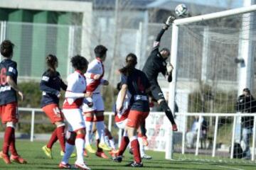 Las mejores imágenes del derbi Rayo-Atlético Féminas