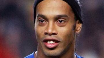 <b> A TOPE PARA EL MUNDIAL. </b> Según su preparador personal, Ronaldinho estaría entrenando horas extras para llegar a tope al Mundial de Alemania.