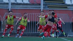 Las dos joyas que acercan a Ñublense a un millonario premio