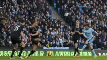 David Silva marc&oacute; la apertura de la cuenta para Manchester City.