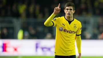 A sus 18 años, Pulisic ya es titular con el Team USA y el Borussia Dortmund. Algunos le dieron el apodo del 'Messi estadounidense' y poco más hay que decir.