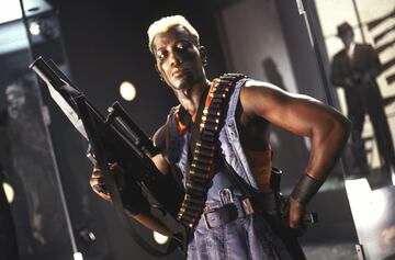 simon phoenix wesley snipes demolition man