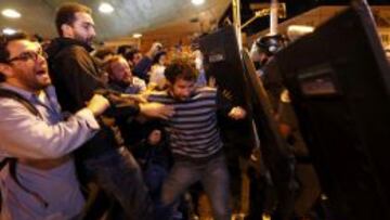 Durante todo el día se vivieron momentos de tensión entre la Policía y los manifestantes a favor de la huelga del metro en Sao Paulo.