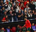 Atención a la forma en la que Cristiano Ronaldo calló a los aficionados alemanes que coreaban el nombre de Messi