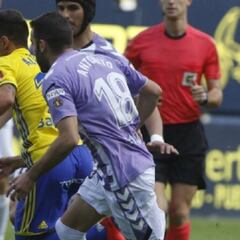 Servando mata al Valladolid en el 93' y deja al Cádiz en el playoff