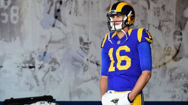 LOS ANGELES, CA - DECEMBER 24: Jared Goff #16 of the Los Angeles Rams walks to the field before the game against the San Francisco 49ers at Los Angeles Memorial Coliseum on December 24, 2016 in Los Angeles, California. Harry How/Getty Images/AFP
== FOR NEWSPAPERS, INTERNET, TELCOS & TELEVISION USE ONLY ==