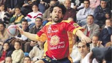 <b>ESTANDARTE</b>Juanín se presenta como la gran estrella de España.