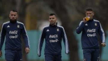 Otamendi, Kun y Demichelis.