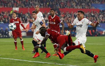 0-2. Sadio Mane marcó el segundo gol de los reds.