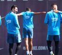 Messi en la convocatoria y Suárez con el alta para el derbi