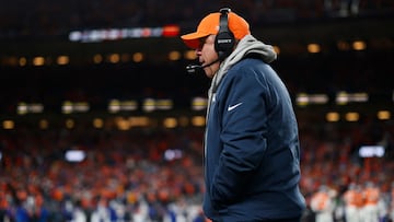DENVER, COLORADO - JANUARY 17: Head coach Sean Payton of the Denver Broncos looks on against the Buffalo Bills during overtime in the AFC Divisional Playoff game at Empower Field At Mile High on January 17, 2026 in Denver, Colorado. Justin Edmonds/Getty Images/AFP (Photo by Justin Edmonds / GETTY IMAGES NORTH AMERICA / Getty Images via AFP)