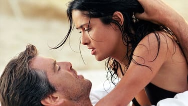 Salma Hayek siempre estuvo enamorada de este James Bond: “Tenemos muchas escenas sexis”