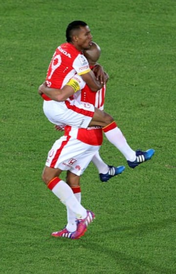 Santa Fe lidera su grupo con 12 puntos.