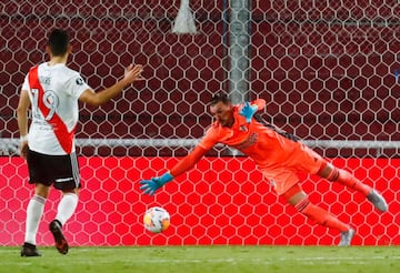 Palmeiras golea a River Plate en el Estadio Libertadores de América y complica la llave para el equipo de Rafael Santos Borré y Jorge Carrascal, quien salió expulsado