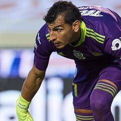 Nahuel Guzmán da positivo al COVID-19 por quinta ocasión