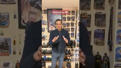 Felipe Ramos Rizo presumen su amplia colección de Batman