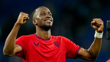 Lukebakio celebra uno de sus goles ante el Espanyol.