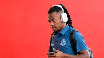SAN LUIS POTOSI, MEXICO - FEBRUARY 16: Jhon Murillo of San Luis looks on prior to the 7th round match between Atletico San Luis and Leon as part of the Torneo Clausura 2025 Liga MX at Estadio Alfonso Lastras on February 16, 2025 in San Luis Potosi, Mexico. (Photo by Ricardo Hernandez/Jam Media/Getty Images)