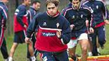 <B>LO VA A INTENTAR</B>. Dorado intentará recuperarse a tiempo para jugar el derby del próximo domingo.