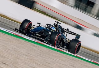 Alonso doma a la fiera