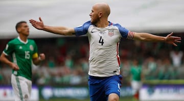 Michael Bradley, pese a no ser un goleador nato el combativo volante se ha convertido en uno de los verdugos habituales del TRI el delantero presume ya 6 goles contra el tricolor.