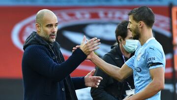 Guardiola se rinde a Rúben Dias: "Nos sorprende su cuerpo y su capacidad mental"