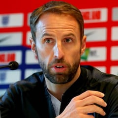 Southgate: "España tiene un centro del campo increíble"