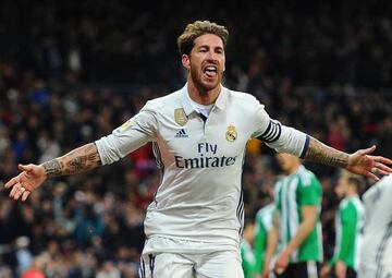 Sergio Ramos celebra un tanto ante el Betis.