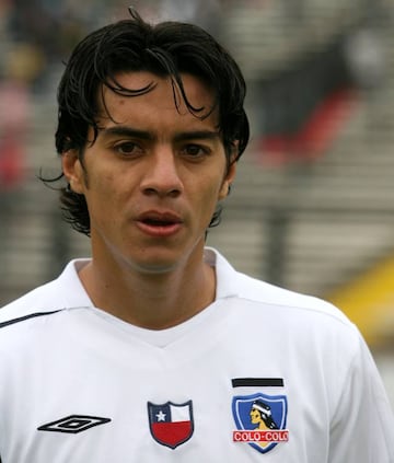 Andrés González, con la camiseta de Colo Colo el 2006.